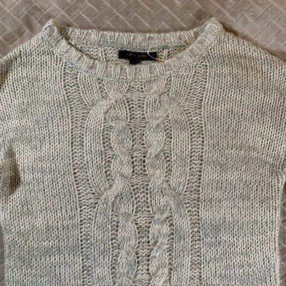 Love Tree Womens Small Sweater Gray Sparkle Cable Knit Crew Neck Acrylic - Picture 2 of 11